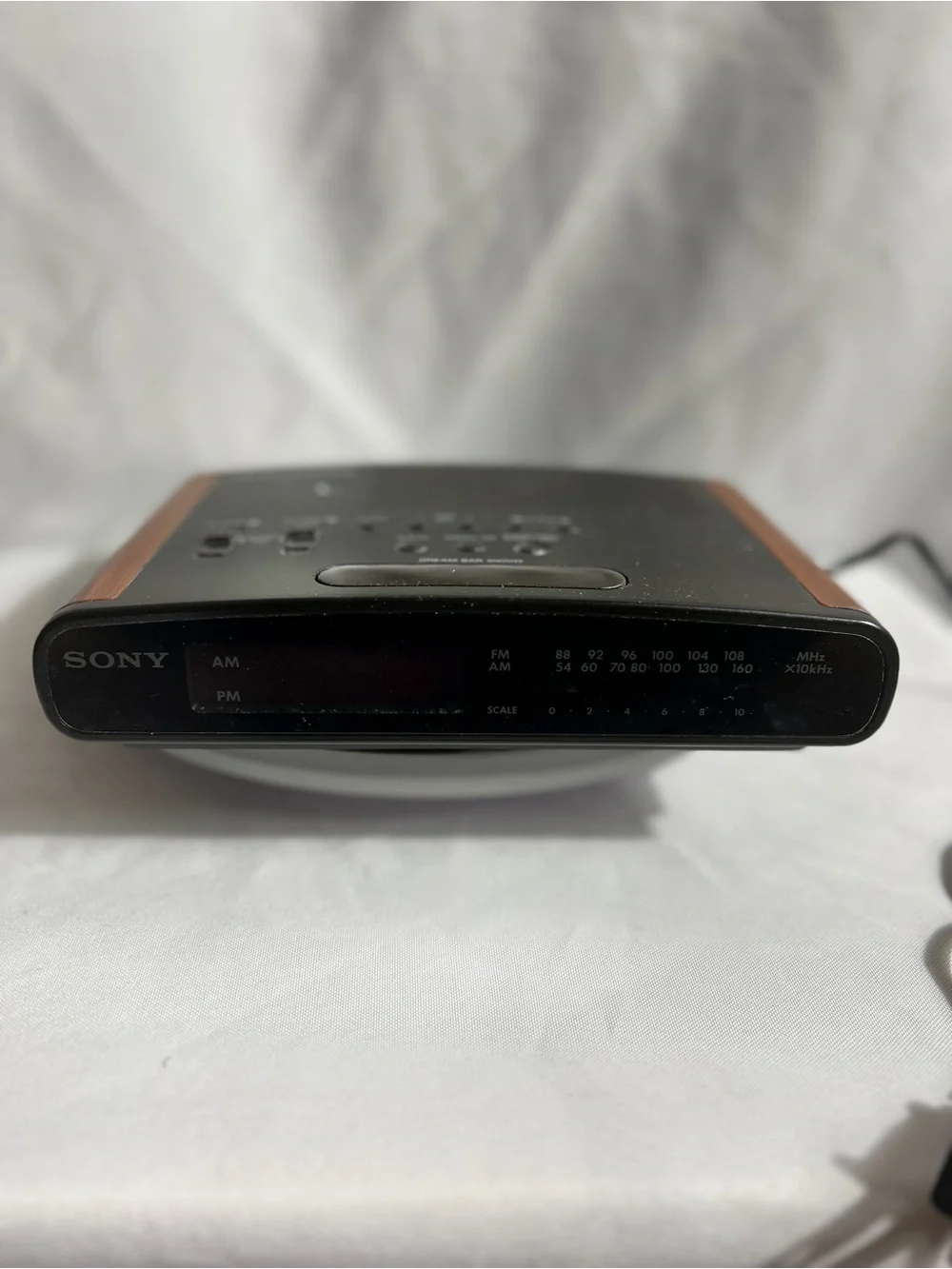 Vintage Sony Dream Machine ICF-C420 Dual Alarm AM/FM Clock Radio Woodgrain